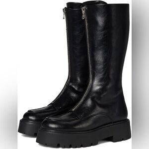 Steve Madden Black Leather Rinza Boots Size 8
Great condition